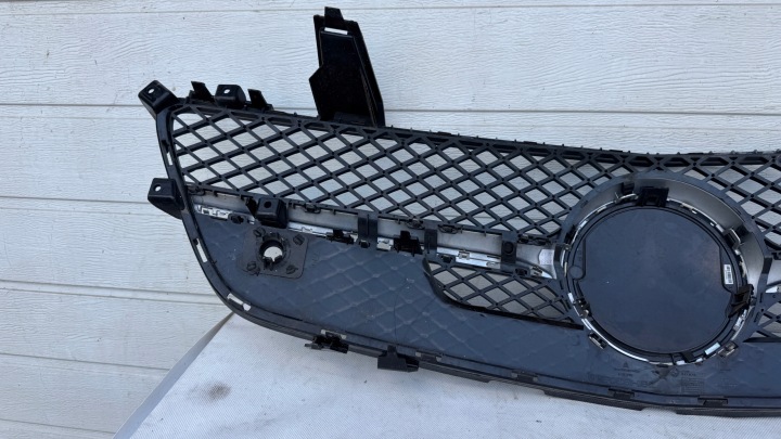 CALANDRE GRILLE PARE-CHOCS MERCEDES SL 231 A231 A2318880260