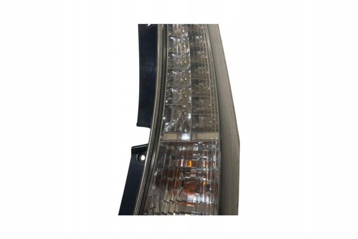 PHARE DROITE ARRIÈRE MITSUBISHI GRANDIS (NA_W) 22087642 2.0L DIESEL 103KW 2009