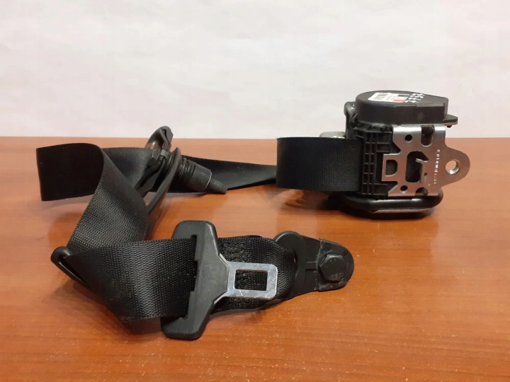 CEINTURE DE SÉCURITÉ AVANT GAUCHE MERCEDES-BENZ A (W169) 7737 2.0L DIESEL