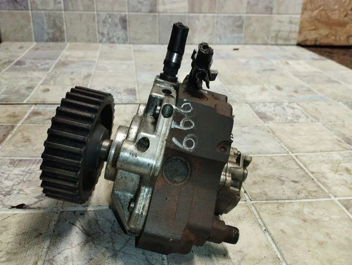POMPE CARBURANTS OPEL ASTRA H ESTATE (L35) 8973279240 1.7L DIESEL 59KW 2005