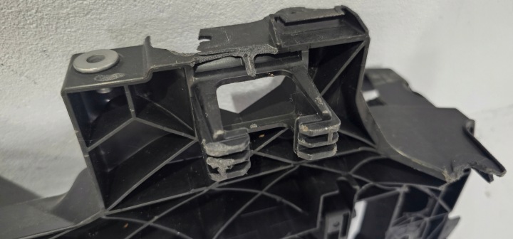 GRILLE D'AÉRATION AIR AUDI E-TRON 4KE 19-