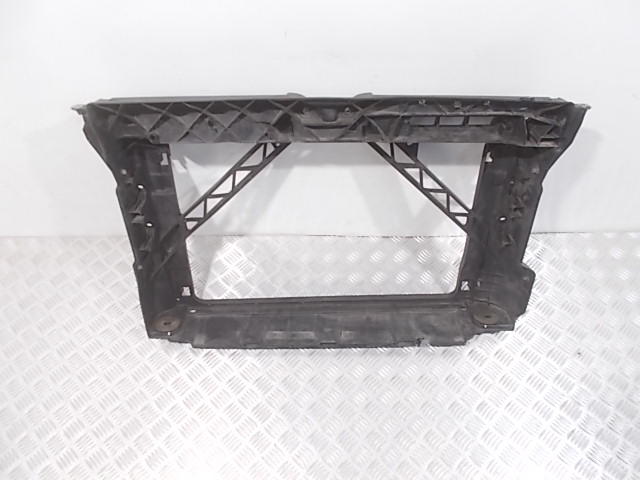 PANNEAU AVANT SKODA FABIA III 6V 14-22 6V0805588E ORIGINAL EN BON ÉTAT