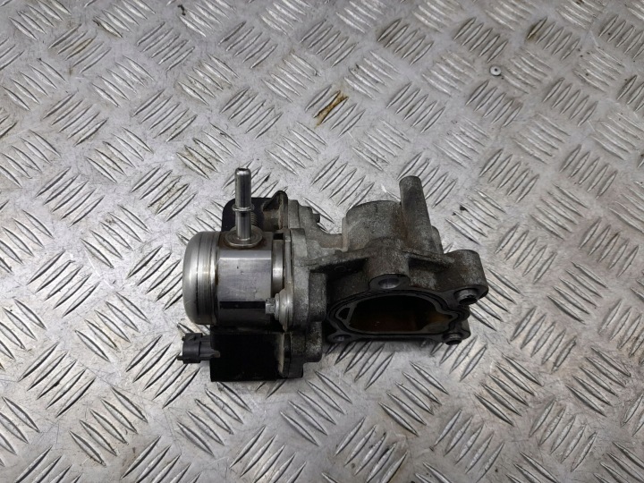 FORD FUSION II CJ5E9B374BC AVEC AVANT POMPE INJECTION HAUTE PRESSION