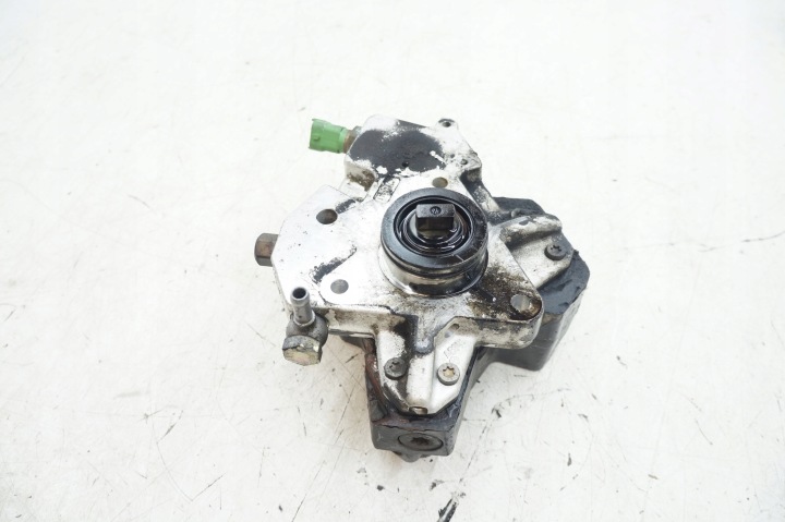 POMPE INJECTION CARBURANT VOLVO S80 II C70 XC90 V70 XC70 XC60 8692521
