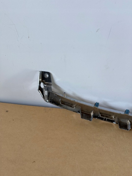 CALANDRE RADIATEUR AVANT CHROME TESLA AVEC LIFT 1056377-00-F 1065233-00-D