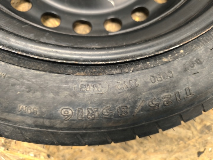 KOLO RÉGLAGE VOLVO V50 S40 I C-MAX PIRELLI T125/85 R16 5X108
