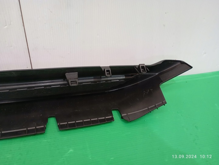 GRILLE CALANDRE CENTRALE PARE-CHOCS AVANT PEUGEOT 208 9803259377