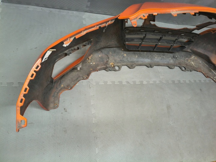 PARE-CHOCS AVANT NISSAN MICRA K14