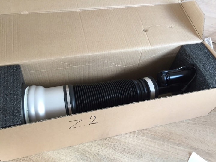 SOUFFLET AMORTISSEUR AIRMATIC AVANT VERS MERCEDES AVEC W220