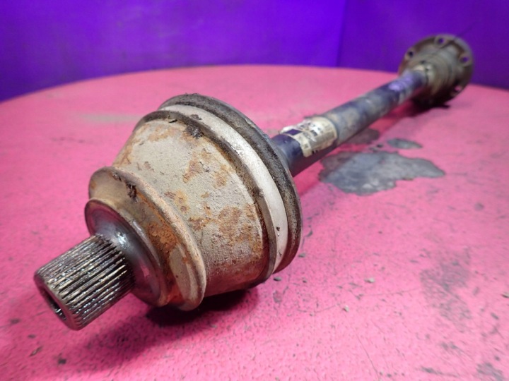 AUDI A8 D3 02-05 4,0 TDI DEMI-ARBRE GAUCHE ARRIÈRE JOINT 4E0501203B