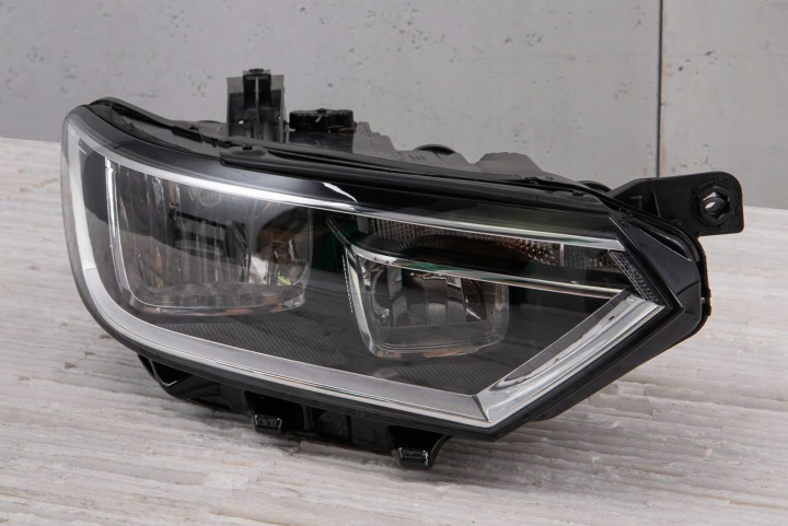 VOLKSWAGEN PASSAT B8 3G 2015-19 AVANT LIFT PHARE AVANT DROITE 3G1941006A