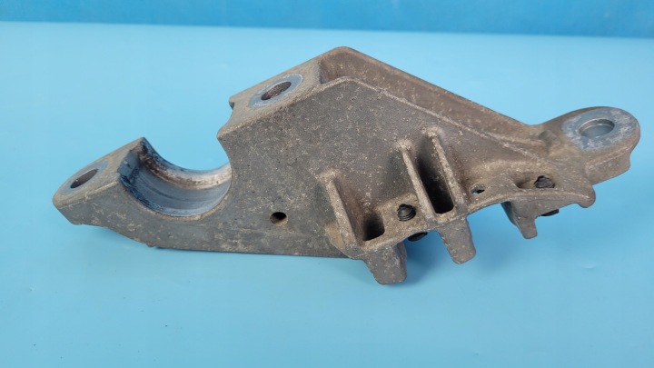 BMW 5' G31 540D XDRIVE 18R FIXATION POIGNÉE STABILISATEUR DROIT 6884012