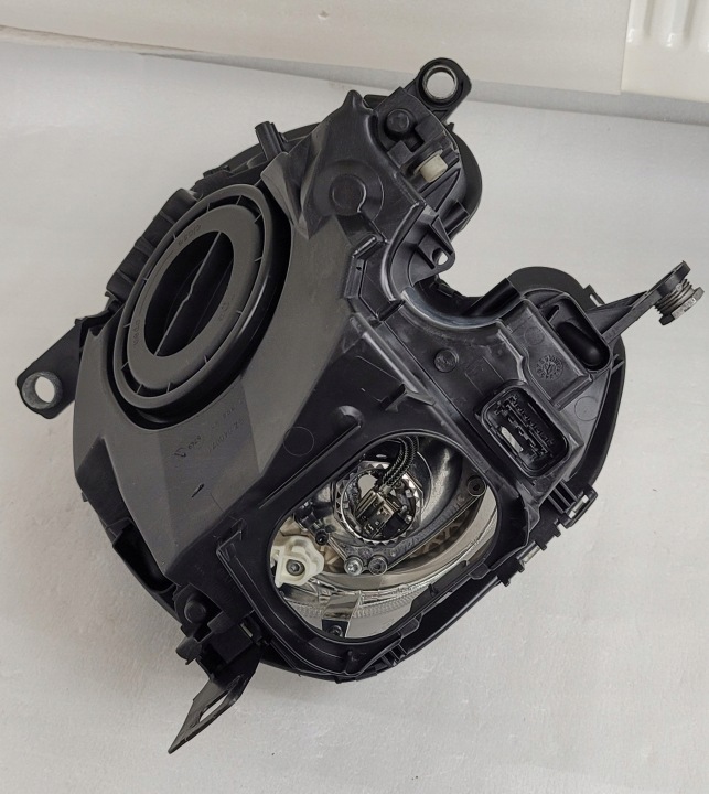 PHARE DROITE AVANT MINI COOPER R56 R57 R55 BI-XENON 2010-2013 162705-03
