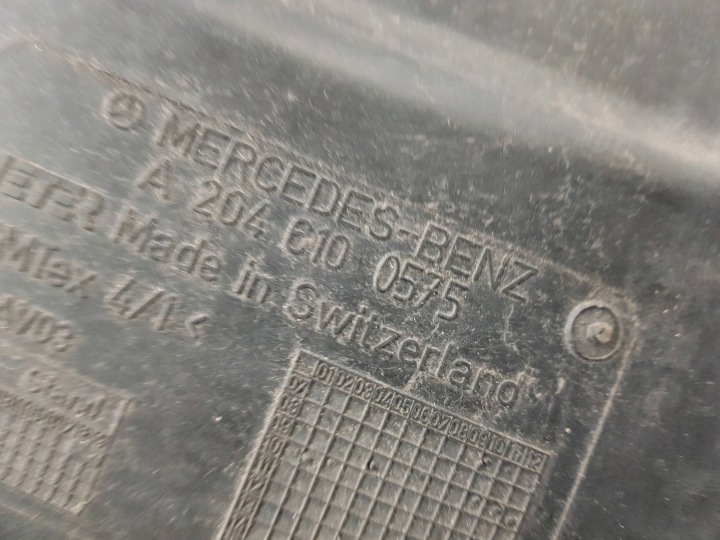 MERCEDES W207 W204 BAIGNOIRE PLANCHER COUVERCLES DE COFFRE 2046100575