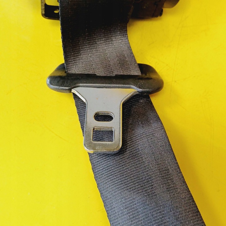CEINTURE DE SÉCURITÉ DROIT ARRIÈRE VOLVO S60 39969917 NR222