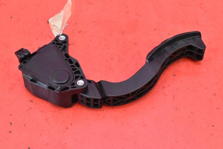 POTENTIOMÈTRE PÉDALE GAZ 180100912R DACIA SANDERO 3 III 1.0 TCE 90 KM 20-21