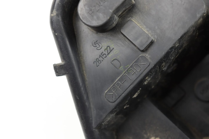 FIAT STILO 3D BERLINE COMPACTE HAYON DOUILLE D'AMPOULE DROIT ARRIÈRE ARRIÈRE EUROPE 281522