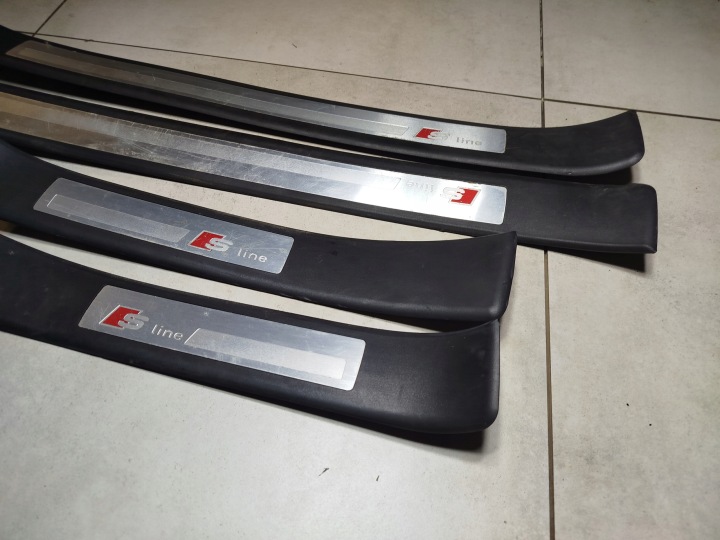 AUDI A4 B7 BAGUETTES SEUIL SEUIL S-LINE