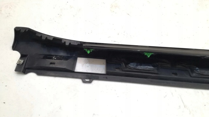 PORSCHE PANAMERA 971 SEUIL ZEWNETRZYNY DROIT MOULURE 971854884B