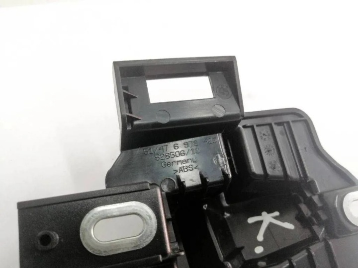 SERRURE COUVERCLES DE COFFRE COUVERCLES DE COFFRE BMW 3 COUPÉ (E92) 6979425 34318739 2.0L 2011