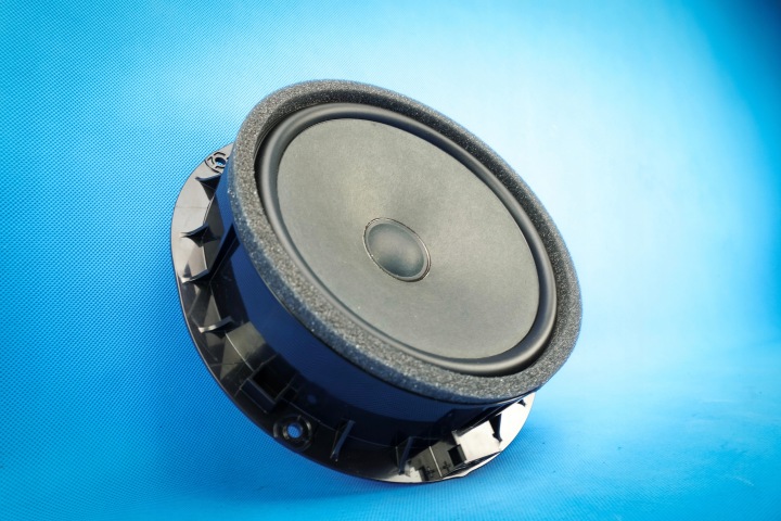 AUDI A6 C8 HAUT-PARLEUR AVANT DROIT GAUCHE 4K0035415