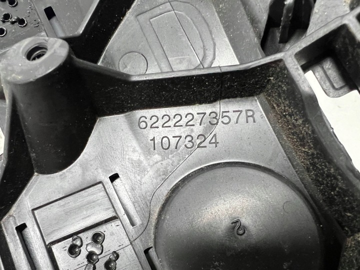 RENAULT MEGANE E-TECH MOULURE ANGLE PARE-CHOCS AVANT DROIT 622227357R