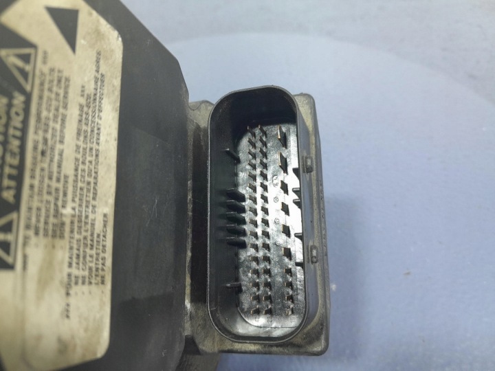 TOYOTA AVENSIS II T25 POMPE ABS 44540-05040