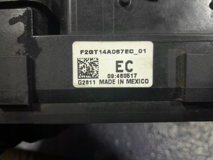 FORD GALAXY MK3 BOÎTE FUSIBLES F2GT-14A067-EC
