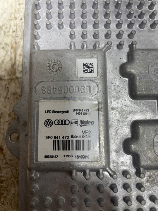 SEAT LEON III 15R MODULE CONVERTISSEUR PHARES LED 5F0941472