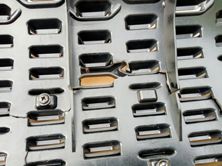 JAGUAR I-PACE GRILLE CALANDRE J9D3-17820-A 2018R.
