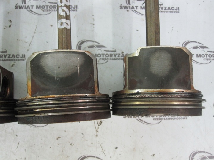 AUDI SKODA 1.8 T AUQ 180KM PISTON BIELLE 06BA 81P32++