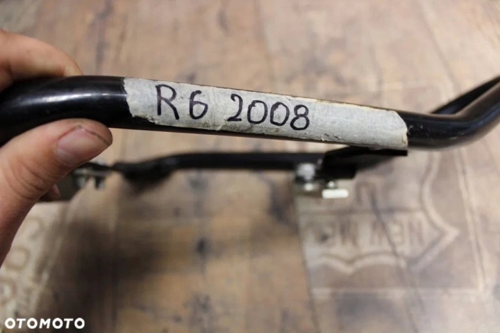 POIGNÉE PASSAGER YAMAHA YZF600 R6 2008R.