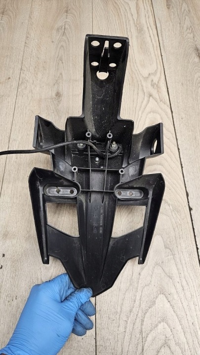 POIGNÉE FIXATION NUMÉROS YAMAHA R1 RN19 2007-2008 4C8
