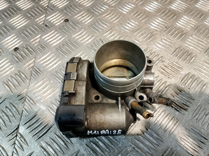 PAPILLON DES GAZ AIR AUDI A4 B6 2.0 B BOSCH 0280750088 06B133062H