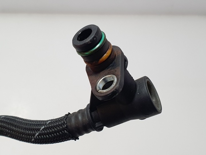 GOLF VII AUDI A3 8V A4 A5 FIL TUYAU PRESSION 04L129456D 04L906051B