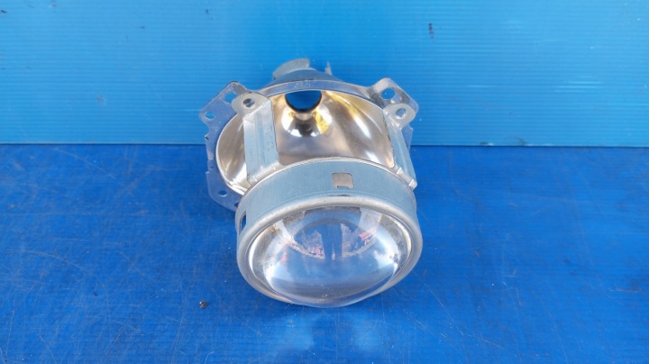 CHÂSSIS ODBLYSNIK LENTILLE PHARES AVANT BMW E60 A6 C5 W211 A8 E65 15452300