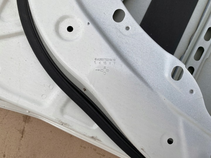 MERCEDES 253 GLC PORTES DROIT AVANT 2537220410 ORIGINAL
