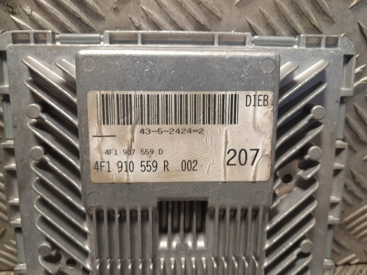 AUDI A6 C6 ORDINATEUR CONTRÔLEUR MODULE MOTEUR 3.2 FSI 4F1910559R