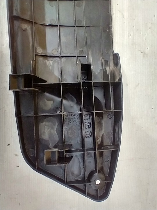 VOLVO V40 II 2 GUIDE D'AIR PROTECTION PANNEAU AVANT AVANT 31370223