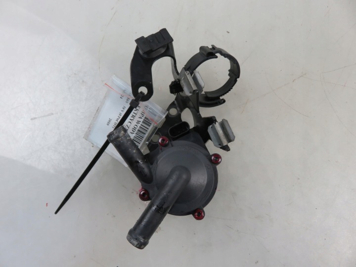 POMPE À EAU ÉLECTRIQUE PEUGEOT RCZ 1.6 16V 9806790980