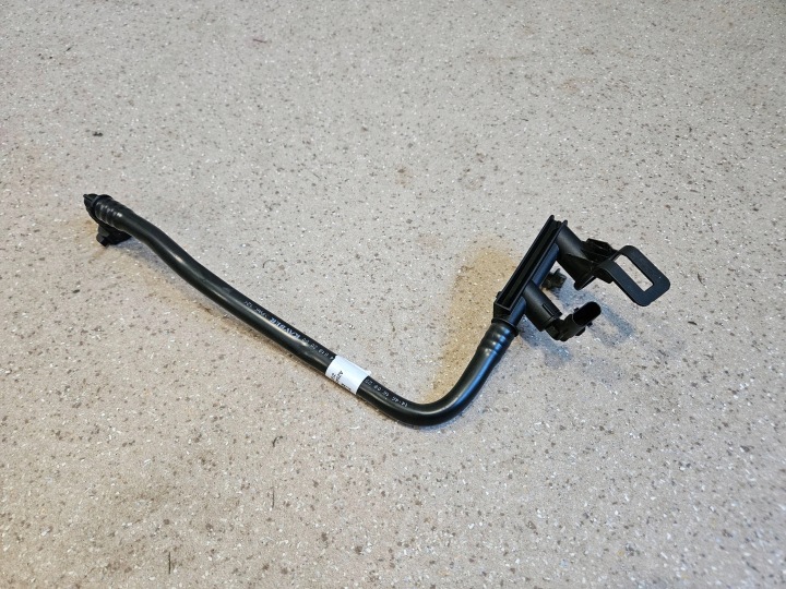 SÉPARATEUR MERCEDES-BENZ GLC C254 A2540182000