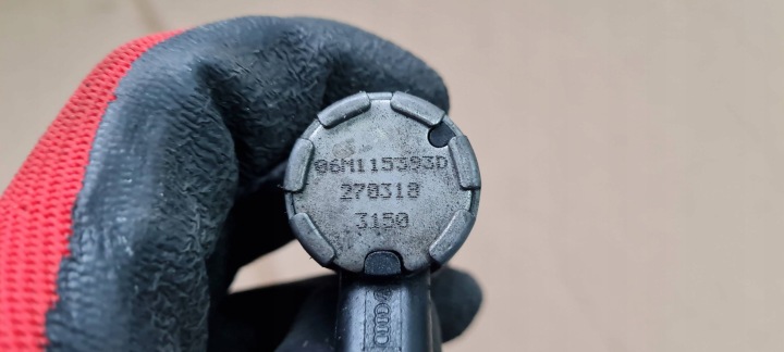 S5 8W A5 CAPTEUR CISNIENA HUILES 3.0 TFSI 06M115393D S4 B9 8W SQ5 80A A6 C8