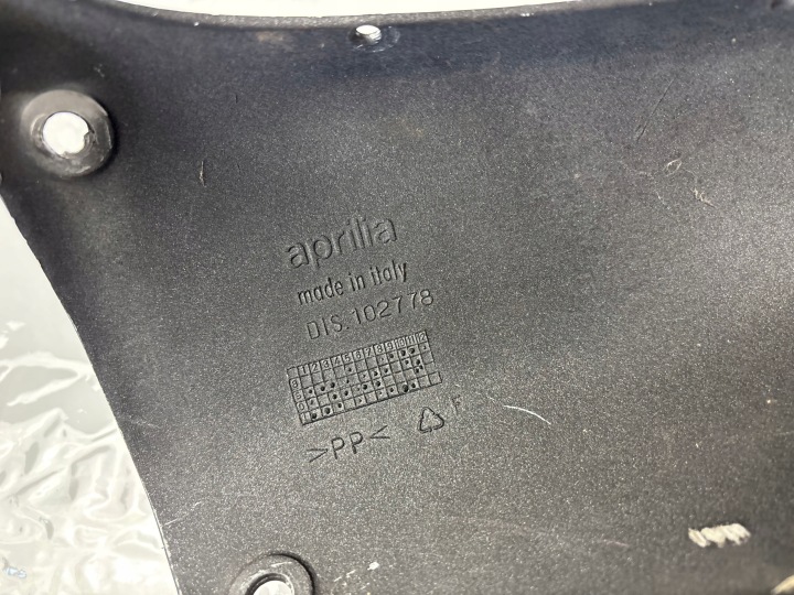 ARRIÈRE PLASTIQUE DÉFLECTEUR D'AIR APRILIA RS 125 1999-05