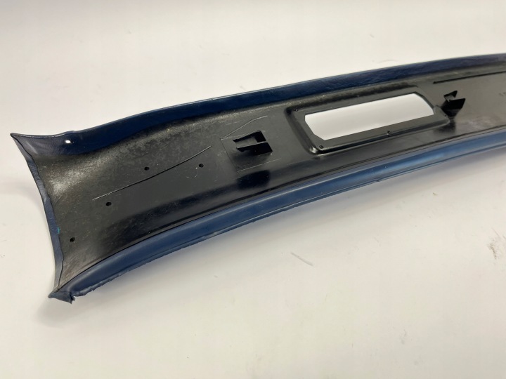 PLASTIQUE PROTECTION MONTANTS D COUVERCLES DE COFFRE MERCEDES W124 UNIVERSEL BLEUE 1246920589