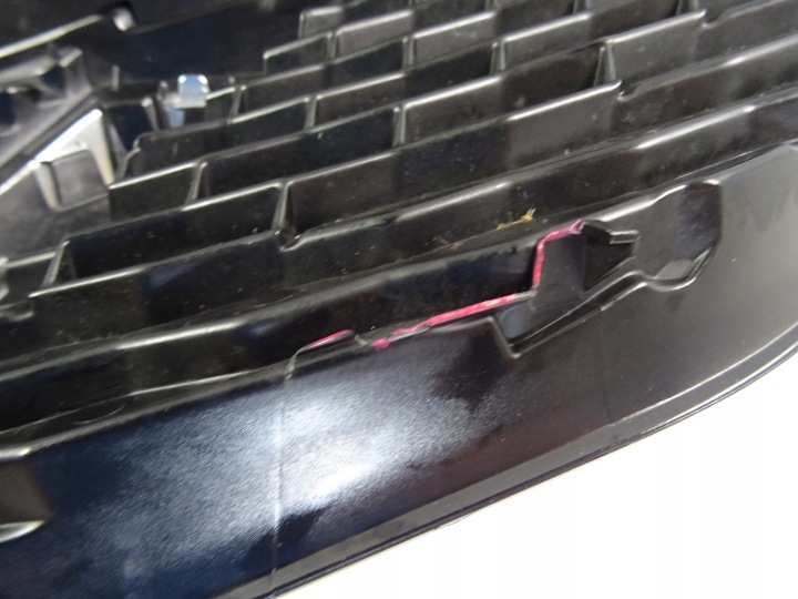 NISSAN QASHQAI II J11 CALANDRE GRILLE SUR CAMÉRA 62312-4EA0D