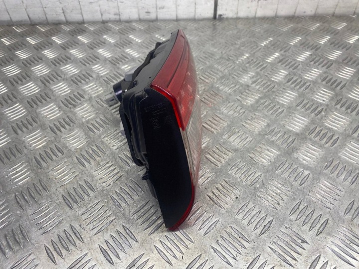 PHARE DROITE ARRIÈRE DROIT ARRIÈRE DANS COUVERCLE DE COFFRE NISSAN QASHQAI II J11 22618013