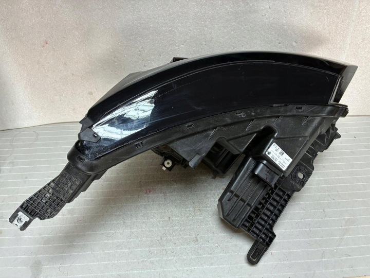 PHARE GAUCHE AVANT SKODA ERLOQ GAUCHE AVANT COMPLET LED 5LB941035