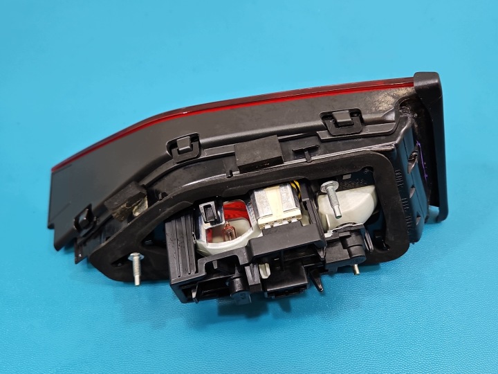 PHARE ARRIÈRE DROITE INTÉRIEURE AUDI A3 8V BERLINE EUROPE 8V5945094C