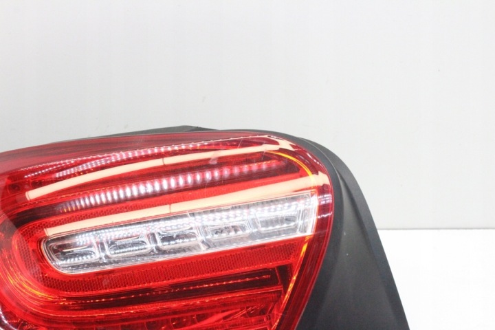 PHARE GAUCHE ARRIÈRE MERCEDES-BENZ A (W176) A1769060300 1.6L GASOLINE 90KW 2014