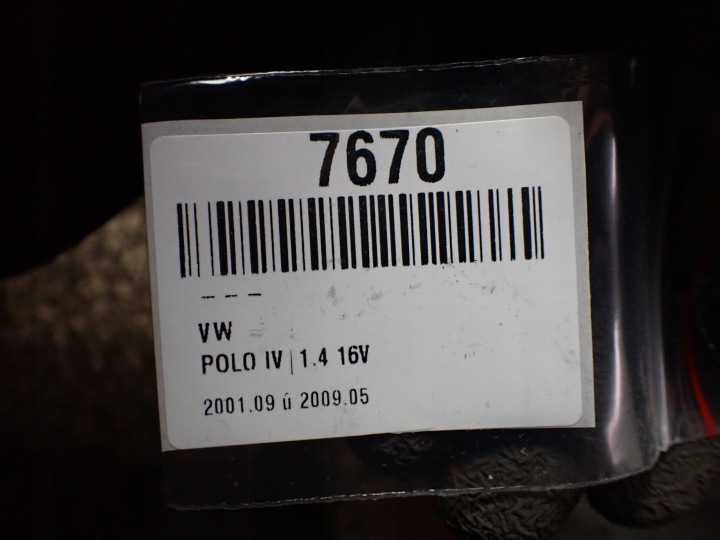 PASSAGE DE ROUE GAUCHE AVANT VW POLO IV 1,4 16V B 2008 LC9Z 6Q0809957 7670
